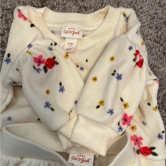 Cat & Jack Velour Set - Picture 2 of 2